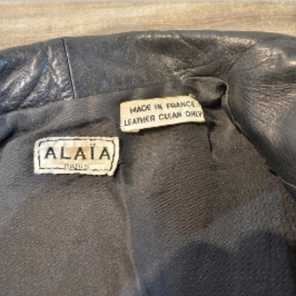 AZZEDINE ALAÏA BLACK LEATHER SKINNY SKIRT SUIT - Picture 10 of 10